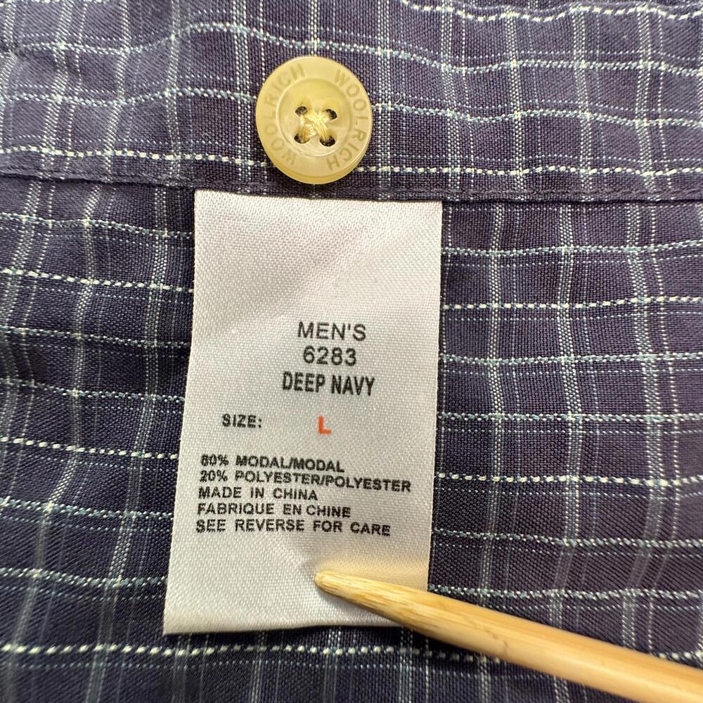 Woolrich Men's Large Button-Up Shirt Plaid Pattern #351 - Picture 5 of 8